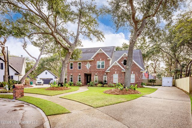 2802 Cambrai Circle, Ocean Springs, MS 39564