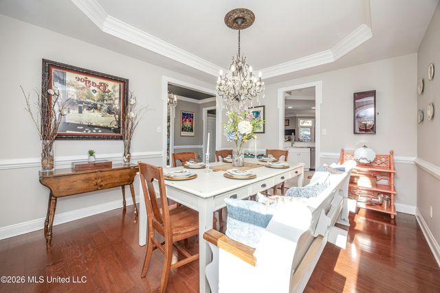 2802 Cambrai Circle, Ocean Springs, MS 39564