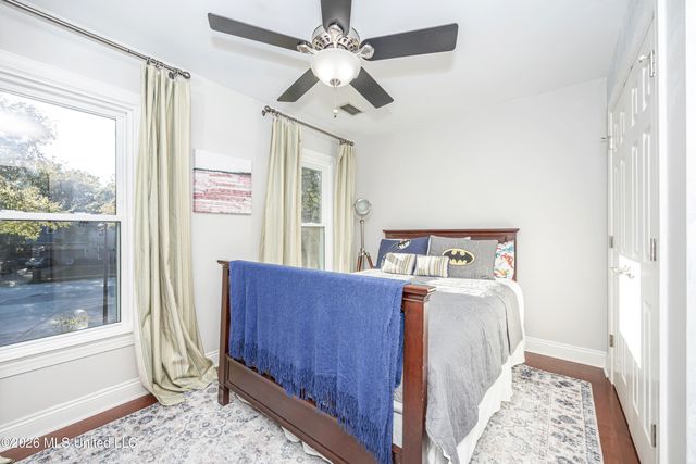 2802 Cambrai Circle, Ocean Springs, MS 39564