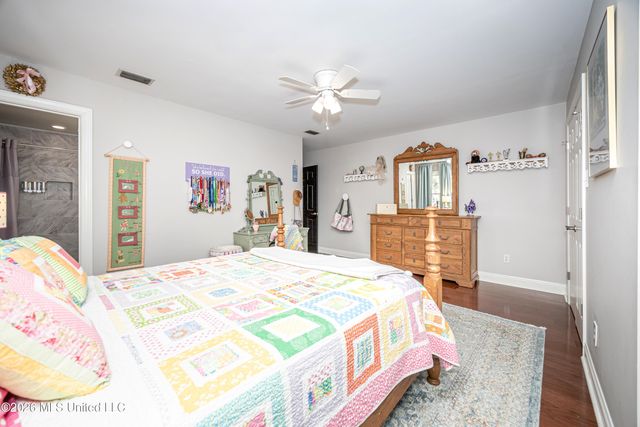 2802 Cambrai Circle, Ocean Springs, MS 39564