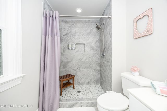 2802 Cambrai Circle, Ocean Springs, MS 39564