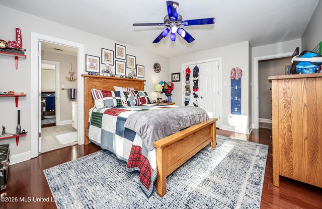 2802 Cambrai Circle, Ocean Springs, MS 39564