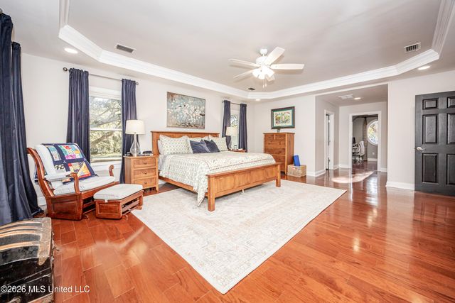 2802 Cambrai Circle, Ocean Springs, MS 39564