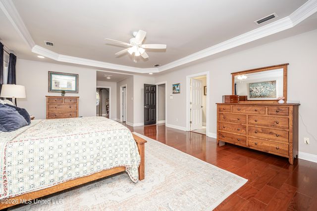 2802 Cambrai Circle, Ocean Springs, MS 39564