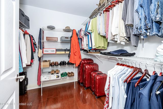 2802 Cambrai Circle, Ocean Springs, MS 39564