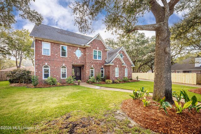 2802 Cambrai Circle, Ocean Springs, MS 39564