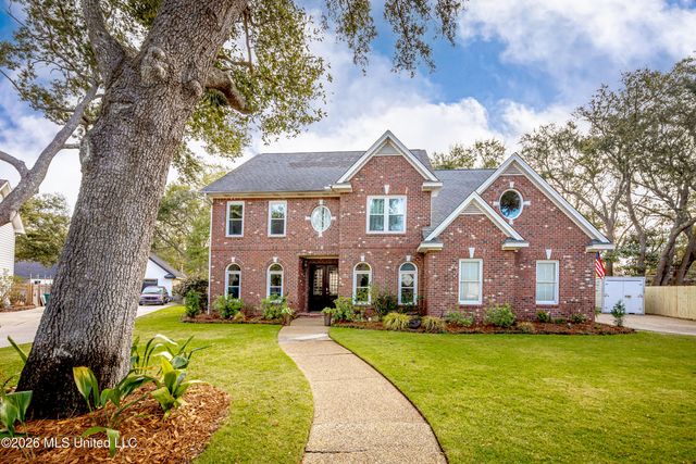2802 Cambrai Circle, Ocean Springs, MS 39564