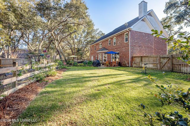 2802 Cambrai Circle, Ocean Springs, MS 39564
