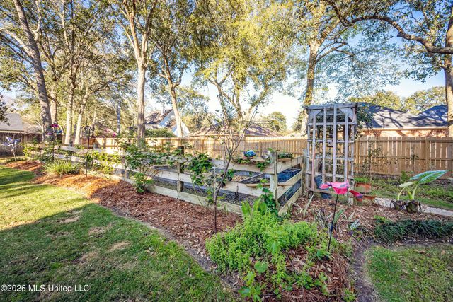 2802 Cambrai Circle, Ocean Springs, MS 39564