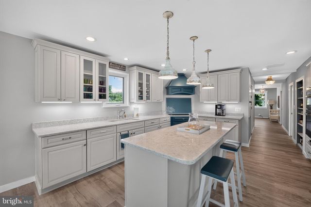 1317 WILDWOOD BEACH RD, Baltimore, MD 21221