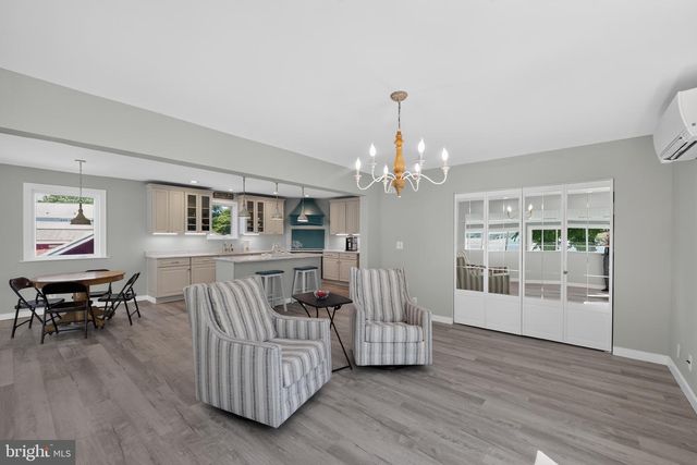 1317 WILDWOOD BEACH RD, Baltimore, MD 21221