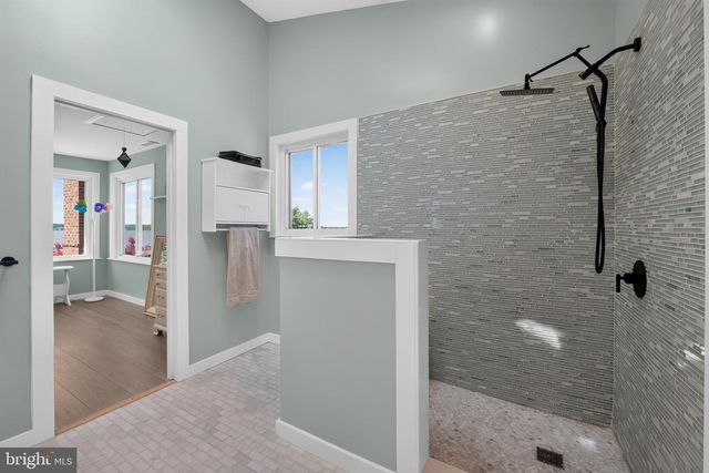 1317 WILDWOOD BEACH RD, Baltimore, MD 21221
