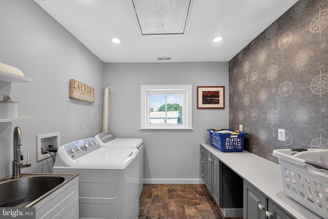 1317 WILDWOOD BEACH RD, Baltimore, MD 21221