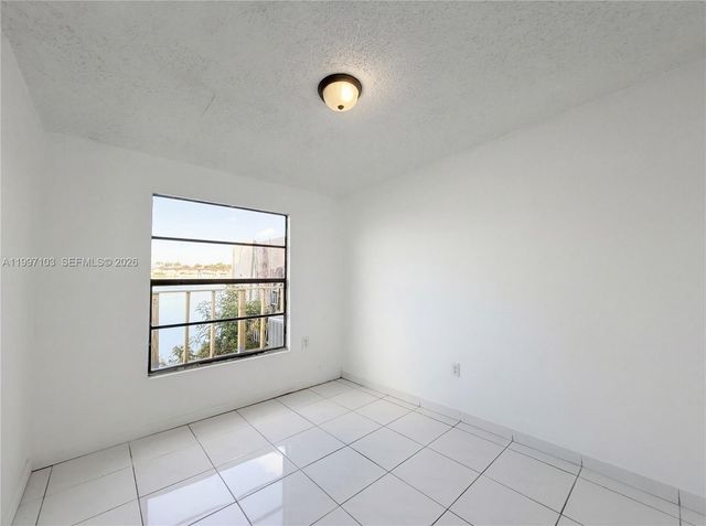 5790 W 26th Avenue 202, Hialeah, FL 33016
