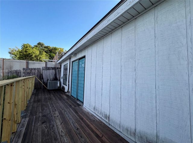 5790 W 26th Avenue 202, Hialeah, FL 33016