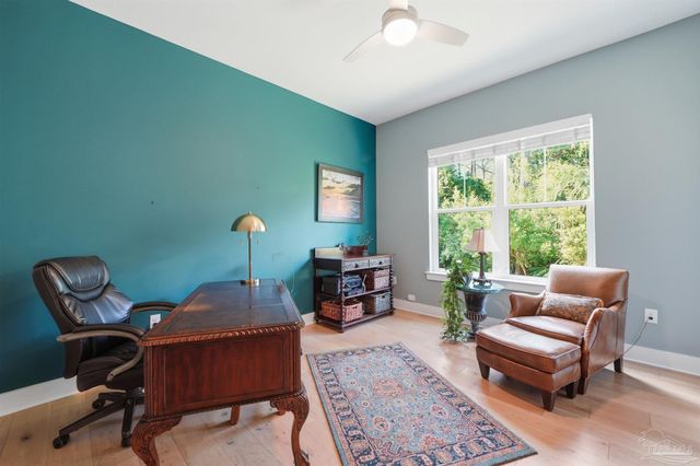 2847 Via Roma Ct, Gulf Breeze, FL 32563