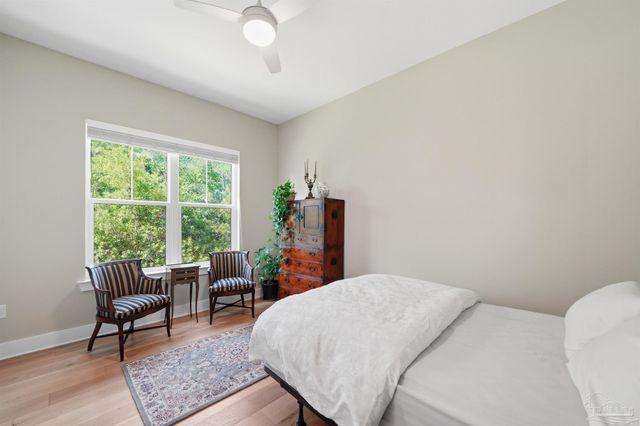 2847 Via Roma Ct, Gulf Breeze, FL 32563