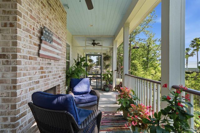 2847 Via Roma Ct, Gulf Breeze, FL 32563