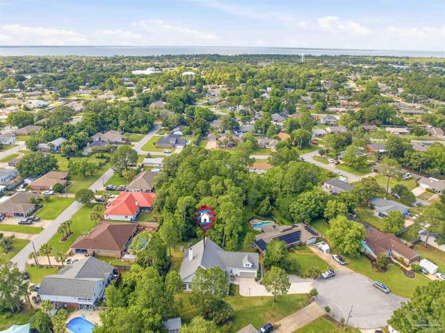 2847 Via Roma Ct, Gulf Breeze, FL 32563