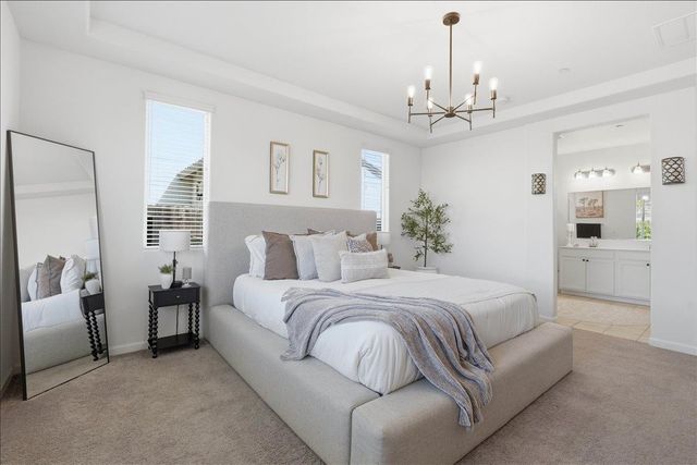 2032 Coffee Creek Way, Plumas Lake, CA 95961