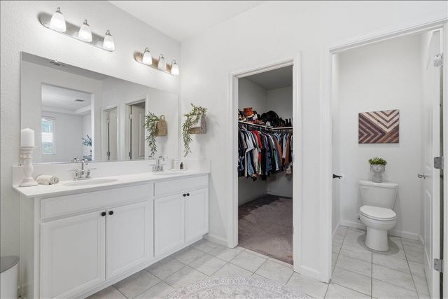 2032 Coffee Creek Way, Plumas Lake, CA 95961