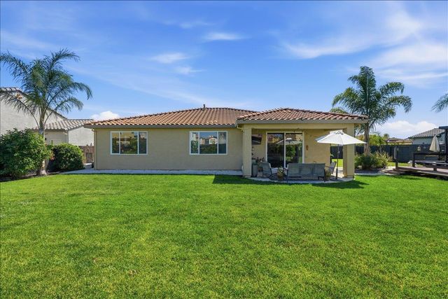 2032 Coffee Creek Way, Plumas Lake, CA 95961