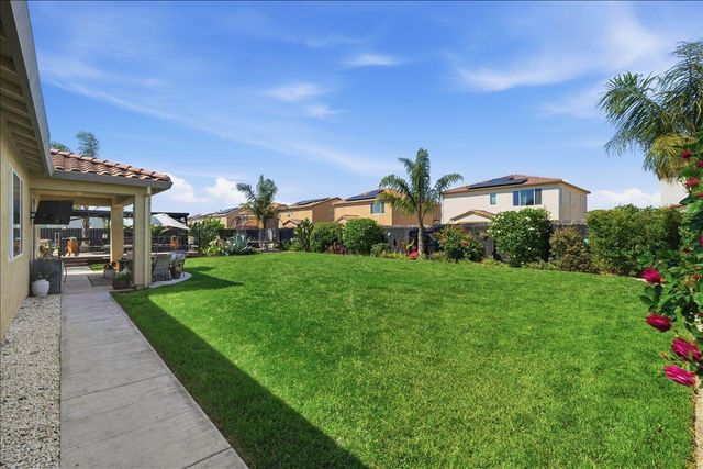 2032 Coffee Creek Way, Plumas Lake, CA 95961