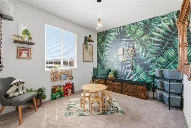 2032 Coffee Creek Way, Plumas Lake, CA 95961