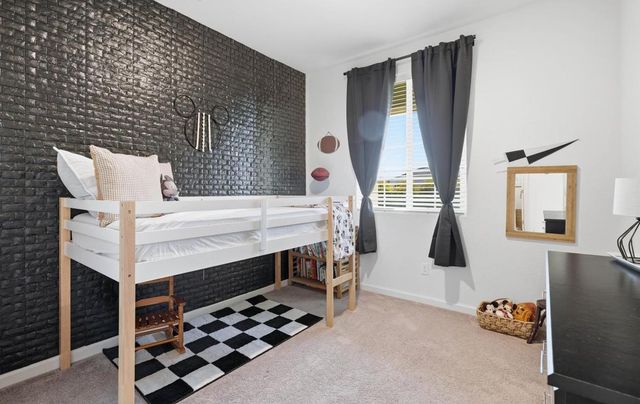 2032 Coffee Creek Way, Plumas Lake, CA 95961