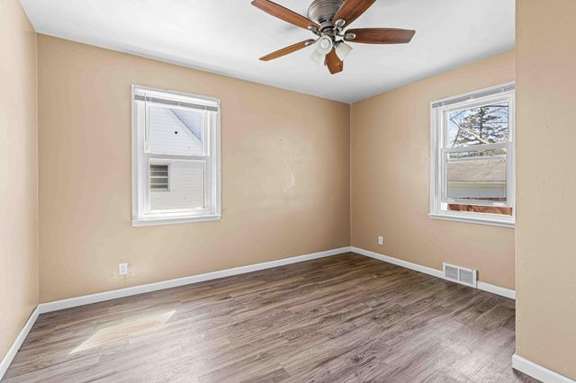 713 13th Street N, Moorhead, MN 56560
