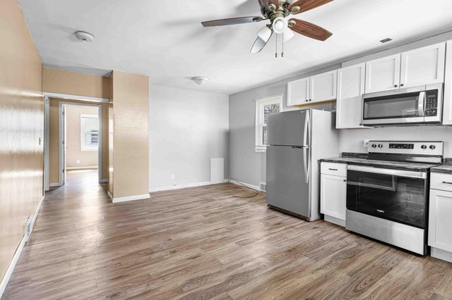 713 13th Street N, Moorhead, MN 56560