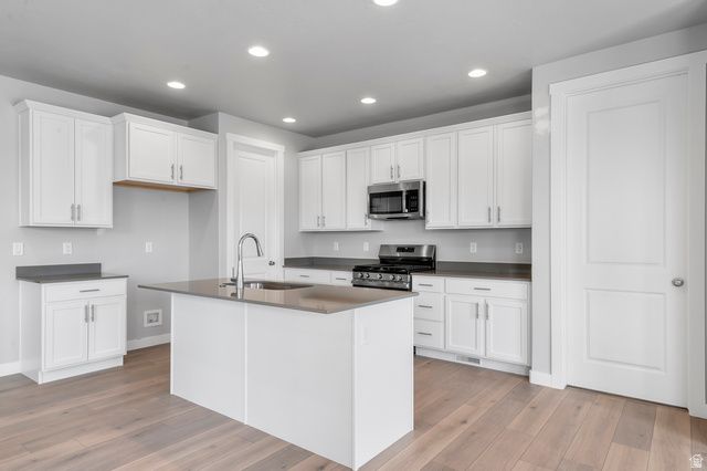 1035 W SPARROW WAY, Stansbury Park, UT 84074