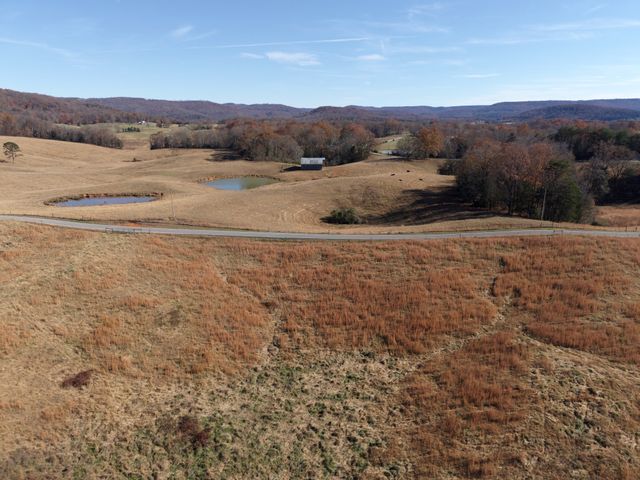 7 West of Barlow Rd, Rock Island, TN 38581