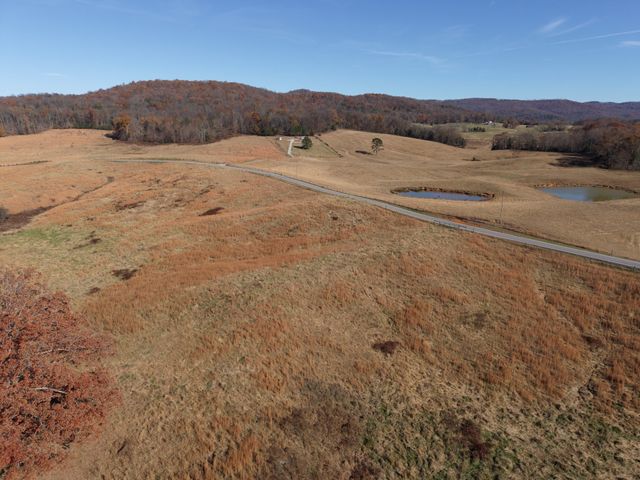 7 West of Barlow Rd, Rock Island, TN 38581
