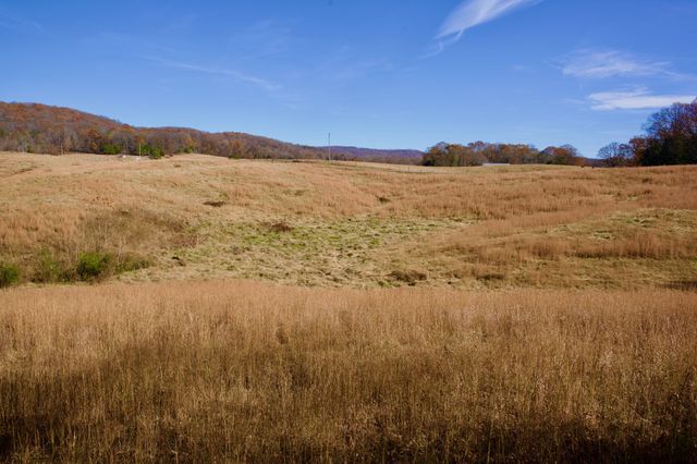 7 West of Barlow Rd, Rock Island, TN 38581