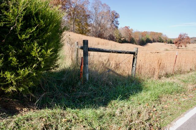 7 West of Barlow Rd, Rock Island, TN 38581