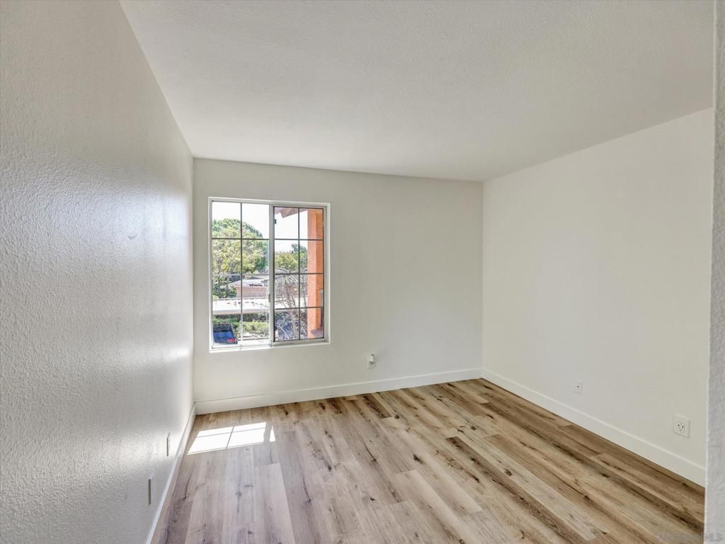 Image 15 of property listing at 18826 Caminito Cantilena #113, San Diego, CA 92128