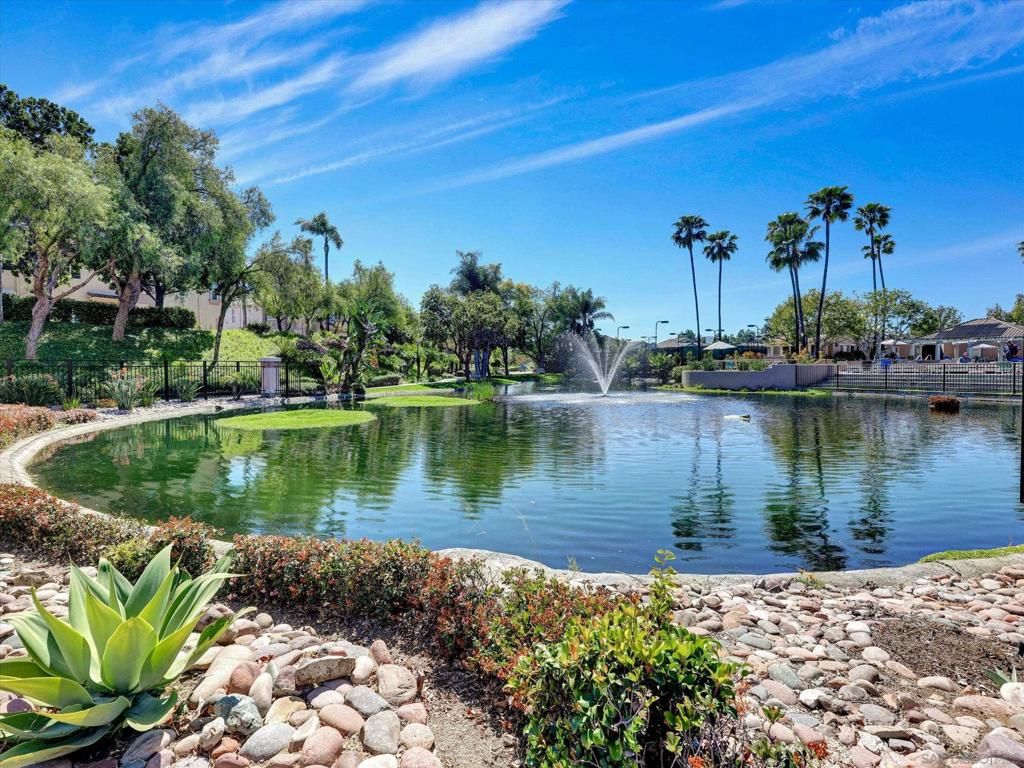 Image 18 of property listing at 18826 Caminito Cantilena #113, San Diego, CA 92128