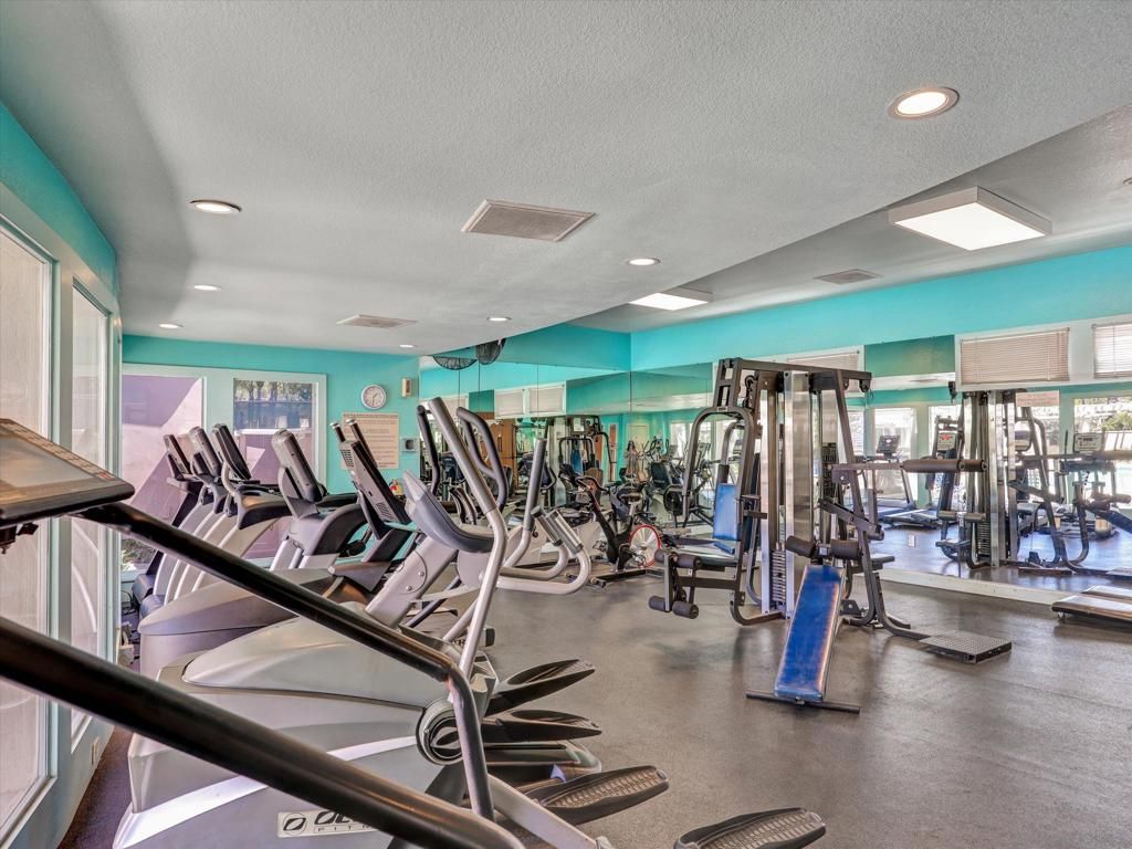 Image 20 of property listing at 18826 Caminito Cantilena #113, San Diego, CA 92128