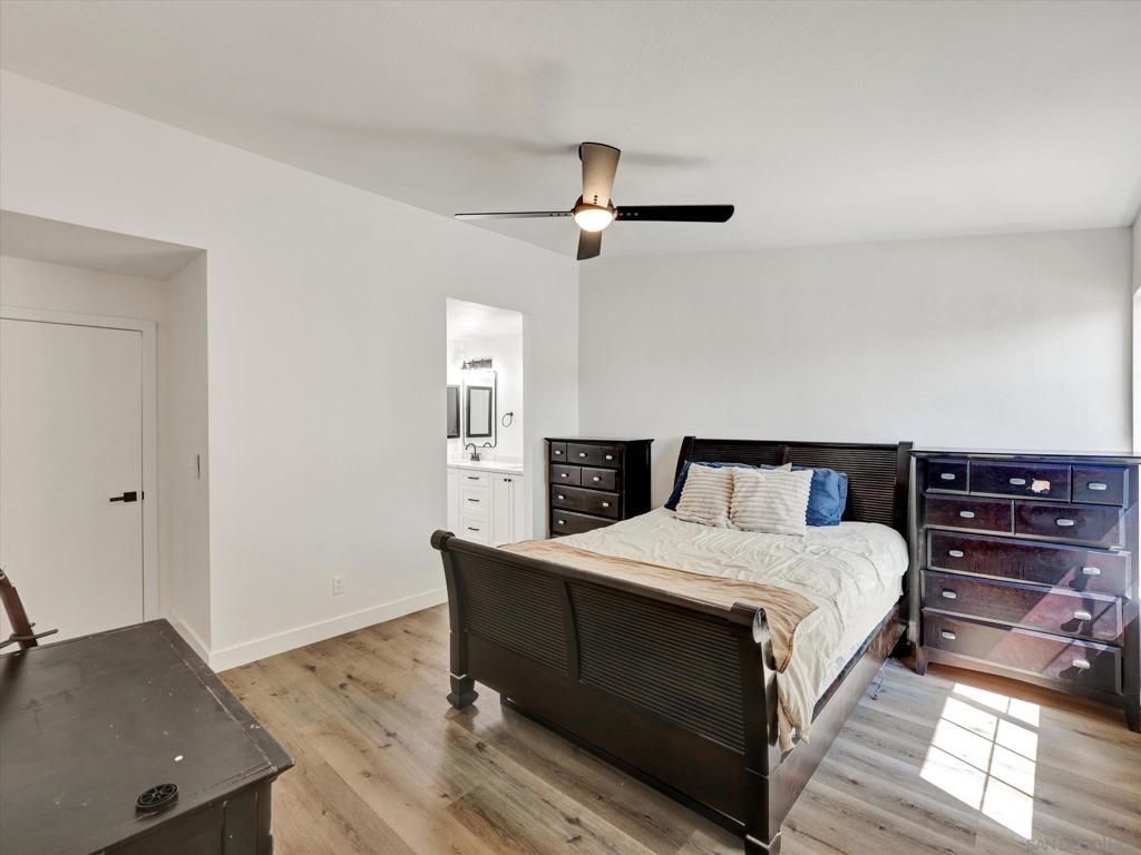 Image 9 of property listing at 18826 Caminito Cantilena #113, San Diego, CA 92128