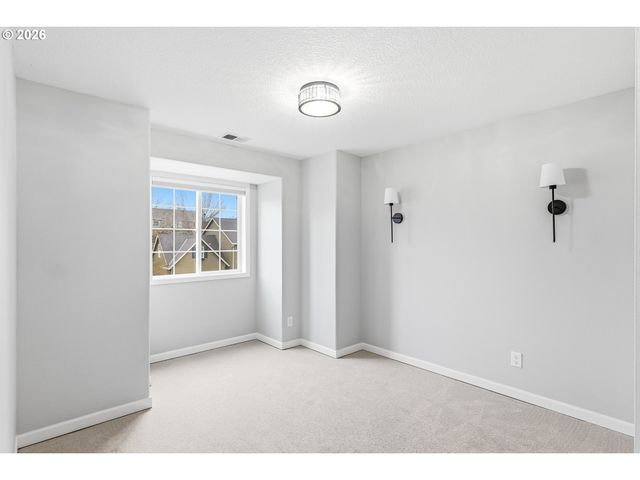 22750 Sw VERMILLION Dr, Tualatin, OR 97062