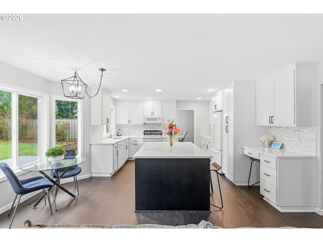 22750 Sw VERMILLION Dr, Tualatin, OR 97062