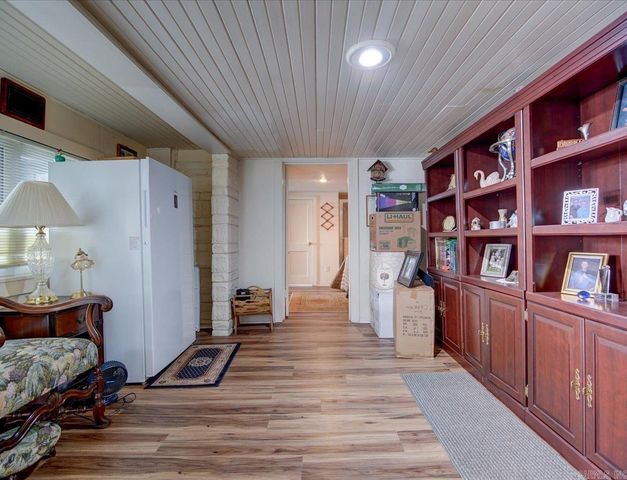 165 Pretti Point, Lake Hamilton, AR 71913