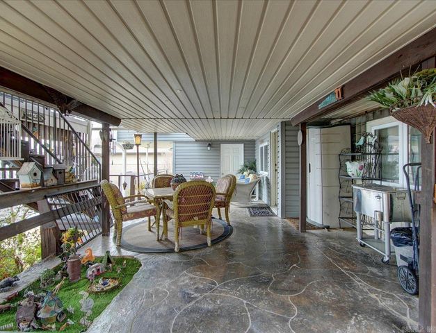 165 Pretti Point, Lake Hamilton, AR 71913