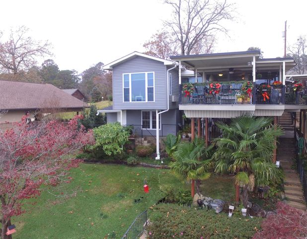 165 Pretti Point, Lake Hamilton, AR 71913