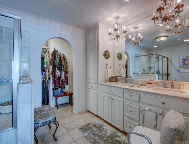 165 Pretti Point, Lake Hamilton, AR 71913