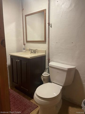 1321 N Vernon Street, Dearborn, MI 48128