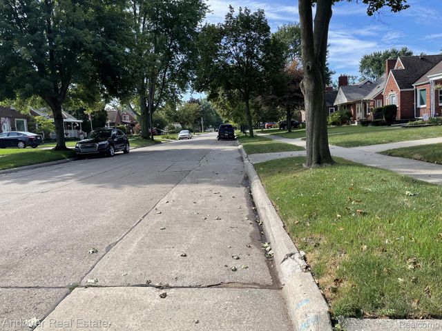 1321 N Vernon Street, Dearborn, MI 48128
