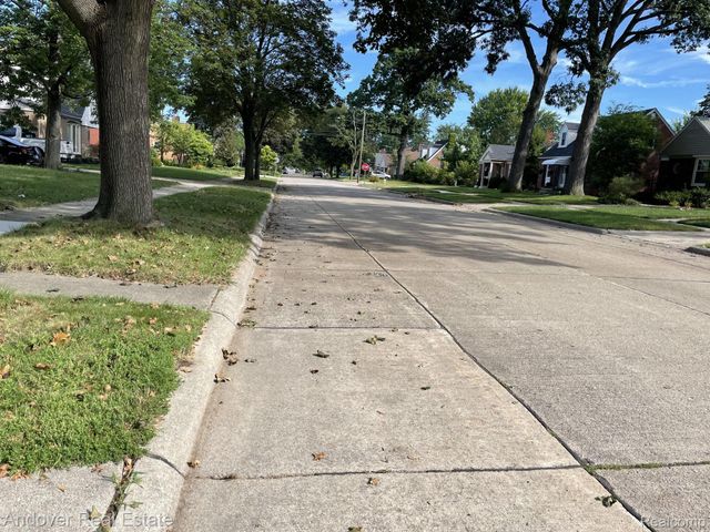 1321 N Vernon Street, Dearborn, MI 48128