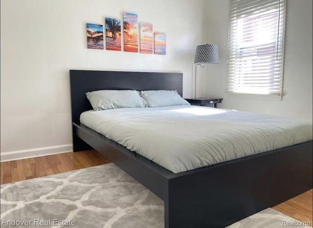 1321 N Vernon Street, Dearborn, MI 48128